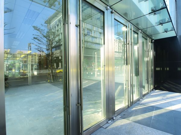 Door Glass Repair